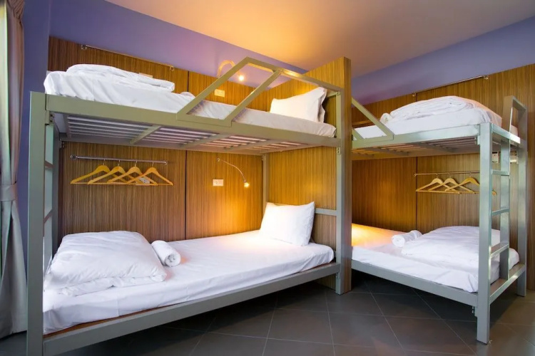 iNest Poshtel - Hostel