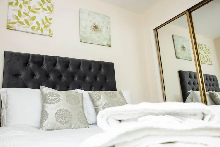 Stylish 2-bed Apartment w/ Kitchen, Ultrafast Wifi