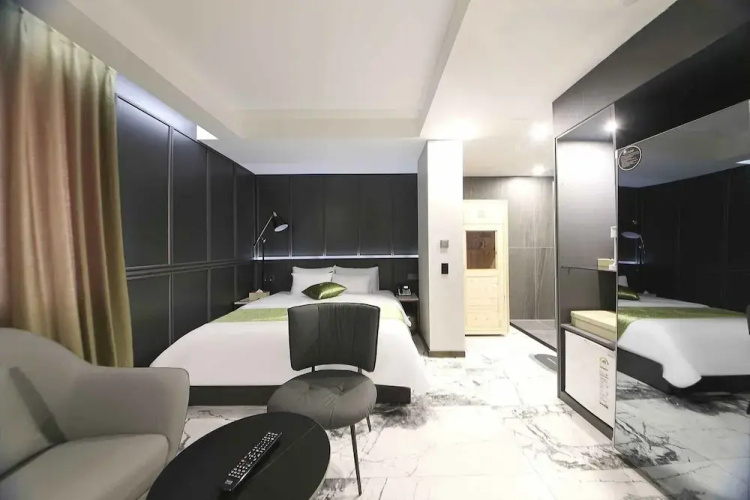 Hanabi Hotel