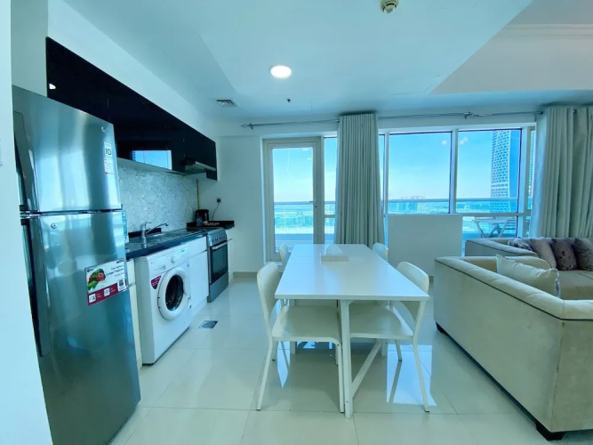 Luxe Apt with Panoramic Views and Terrace