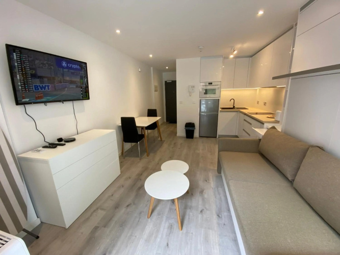 Modern Studio Apartment at The Hub