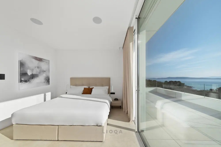 LIOQA Resort