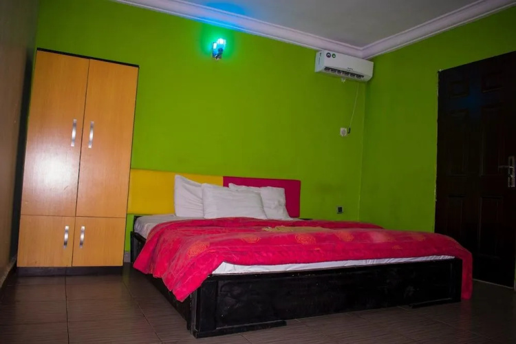 Impex Edge Hotel And Suites