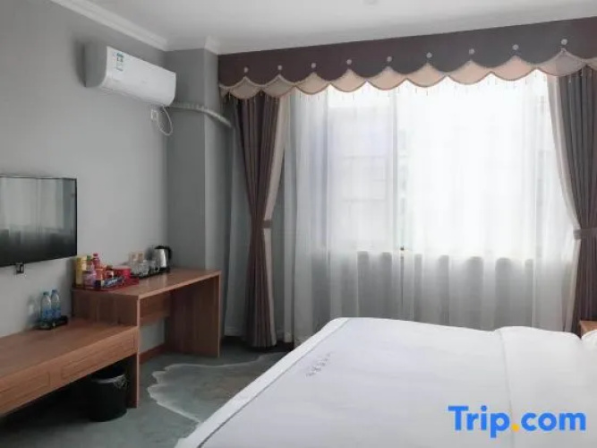 Xiaogan Education Hotel