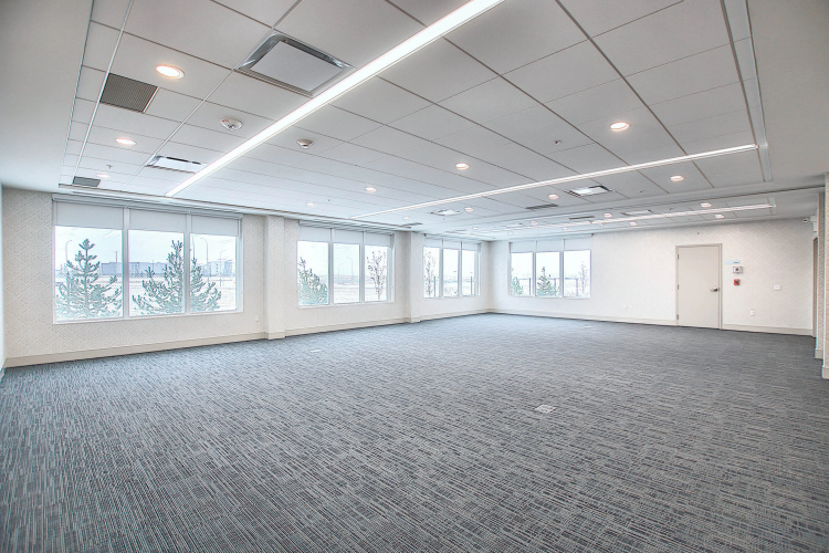 Holiday Inn Express & Suites Calgary Airport Trail NE photo 15