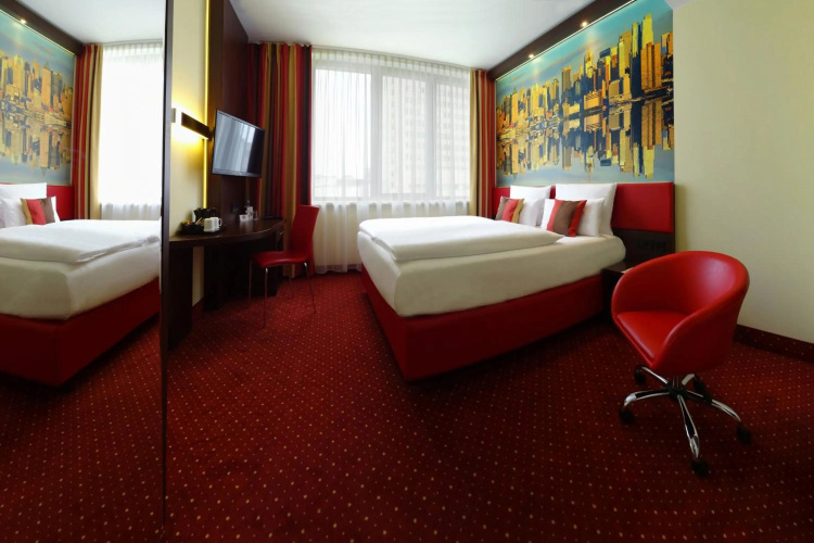 Plaza Premium Berlin Kurfürstendamm