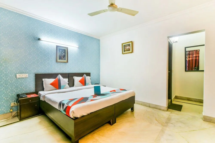 Hotel Chirag Inn