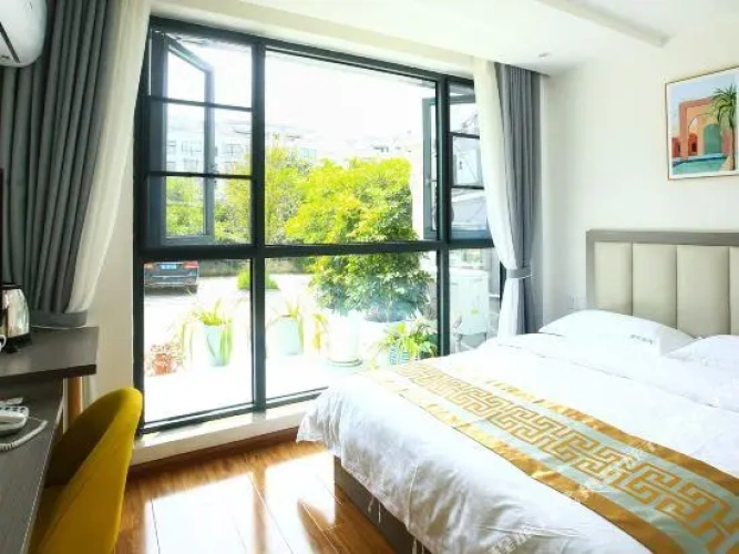 Standard Double room with garden view