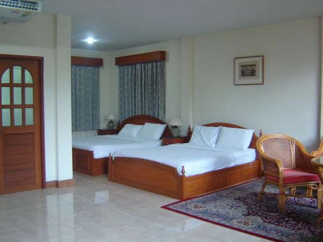 Golden Cupids Hotel