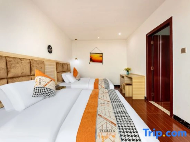 Triple Family Suite with garden view
