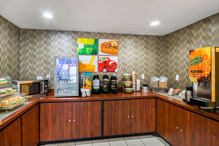 Quality Inn photo 12