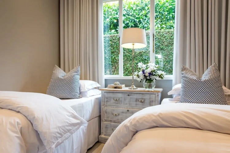 2 Bedrooms Standard Family room