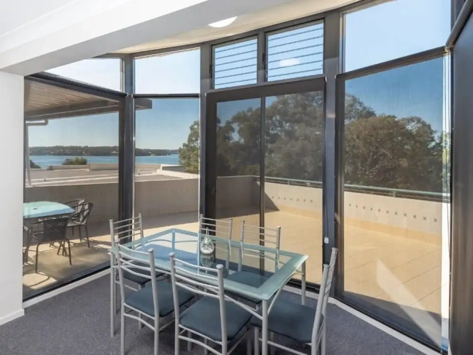 Premium Apartment with balcony and with lake view