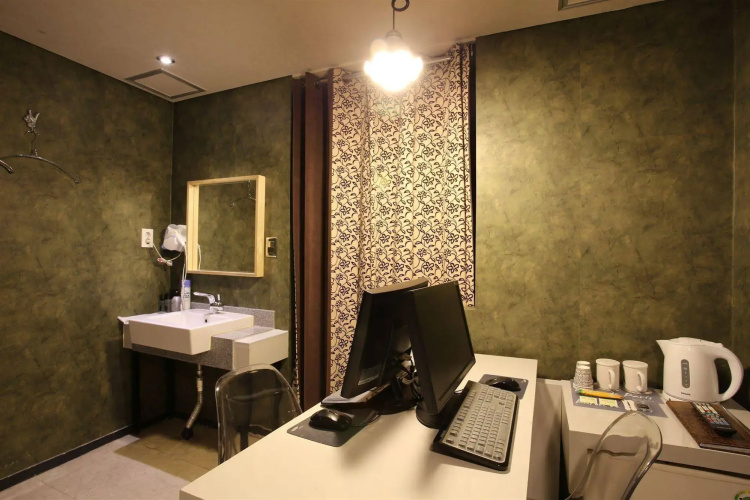 Baron de Paris Hotel