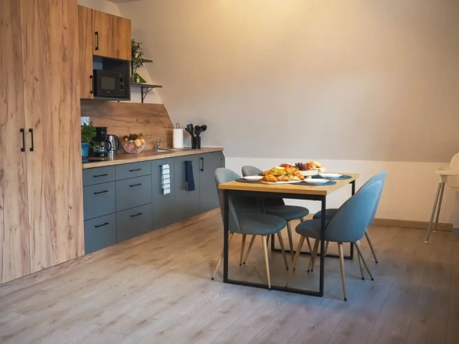 1 Bedroom Deluxe Apartment with mountain view