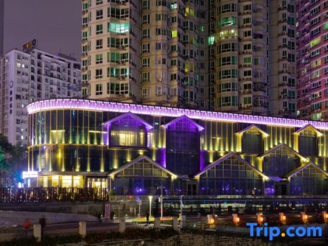 Kuanrong Suites Hotel (taiguli store, Chunxi Road, Chengdu)