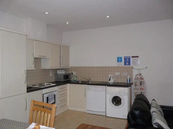 1 Bedroom Apartment