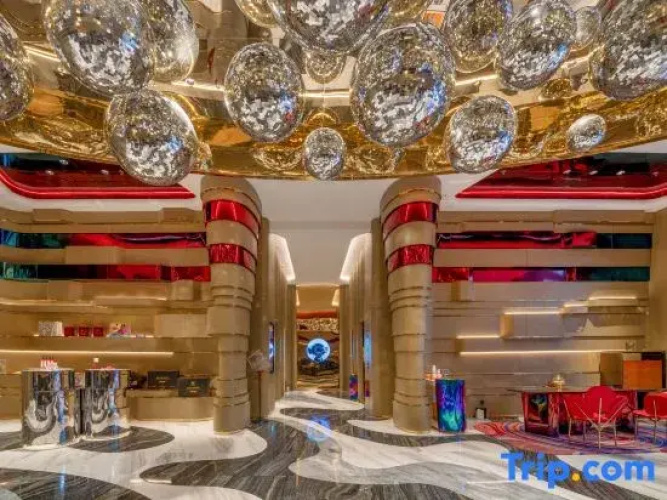 ME Hotel