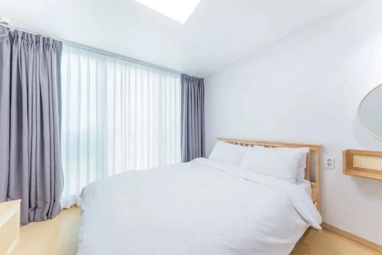 2 Bedrooms Family Suite with mountain view