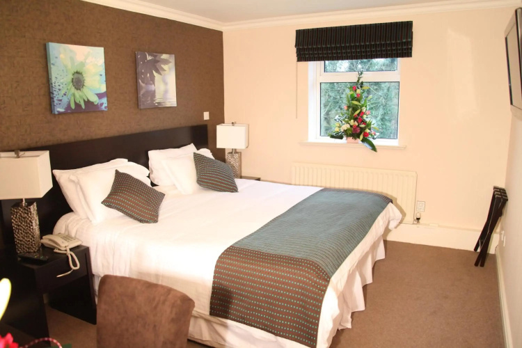 Greenvale Hotel