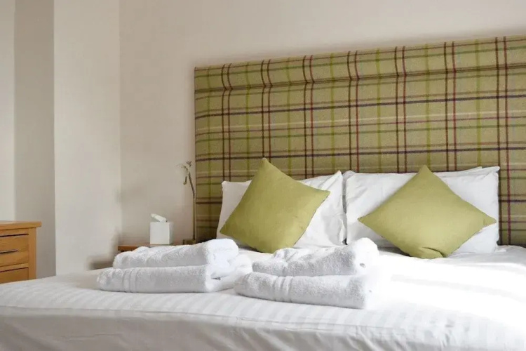 Lord Crewe Hotel