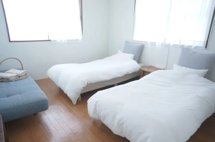 Tiny guest house mametora