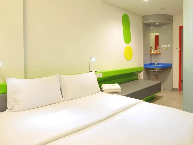 POP! Hotel Diponegoro Surabaya