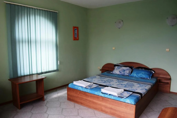 Sunny House Hotel