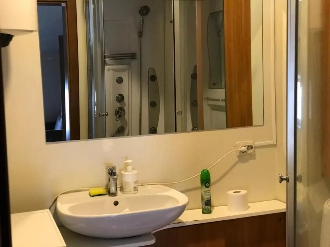 3 Bedrooms Apartment