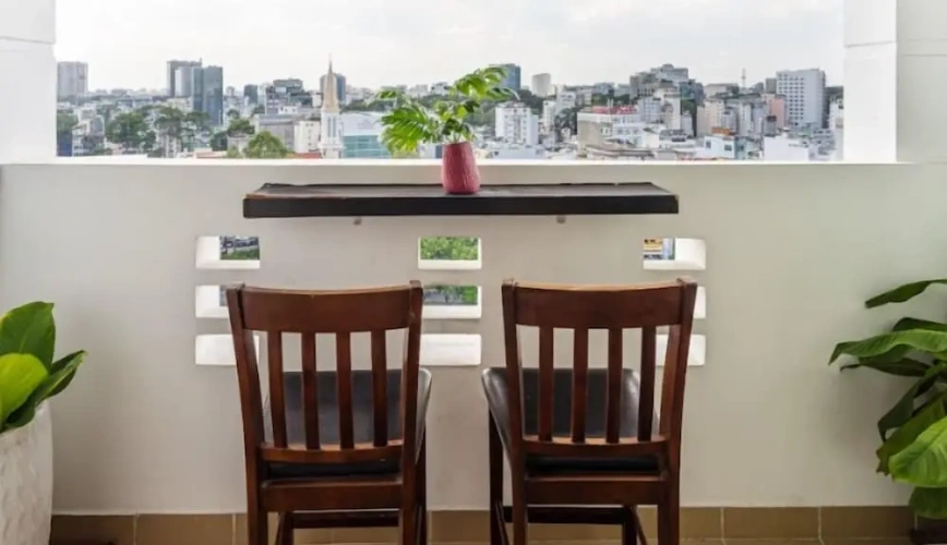1 Bedroom Apartment with balcony and with city view