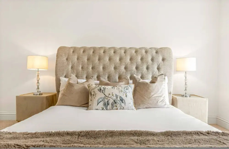 Wisteria Way - From 200 Per Night