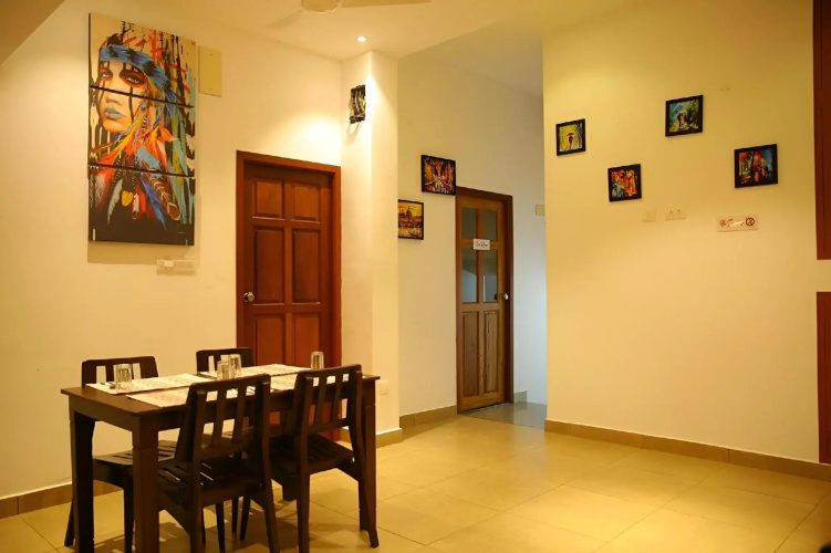 Le Holiday Inn