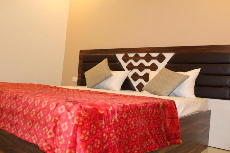 Deluxe Single room
