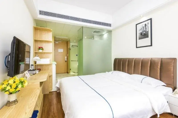 Uzone Serviced Apartment