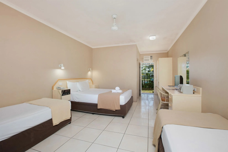 Hotel Tropiq