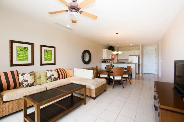 3rd-floor 2-bedroom Condo With Ocean View