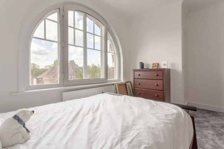 2 Bedroom Kilburn Flat