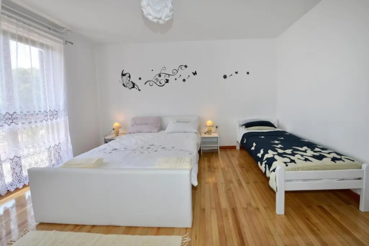 Apartment Kuki (PRC159)