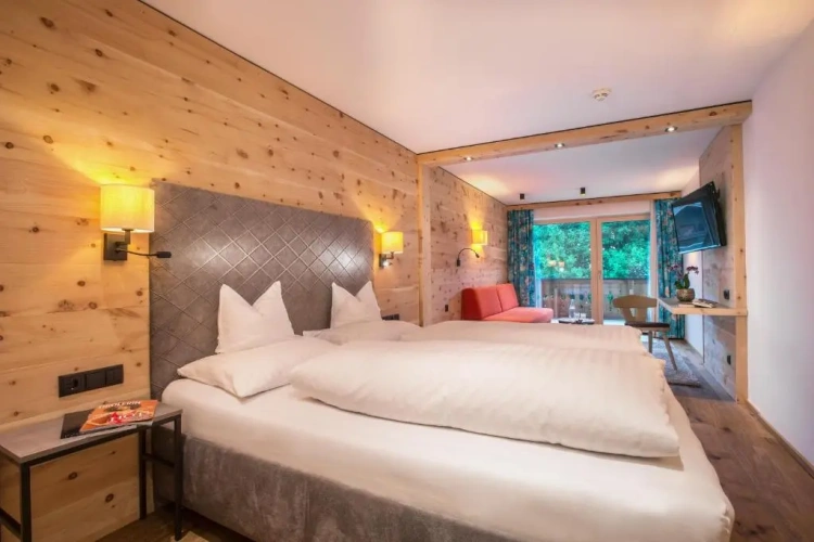 Deluxe Double room with balcony