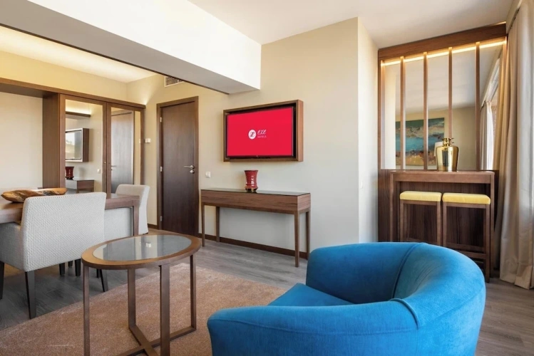 Deluxe Double Suite
