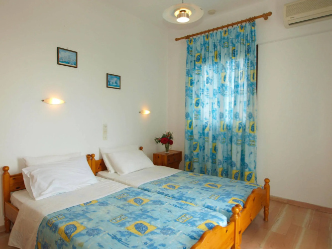 Nicholas Studios & Apartments