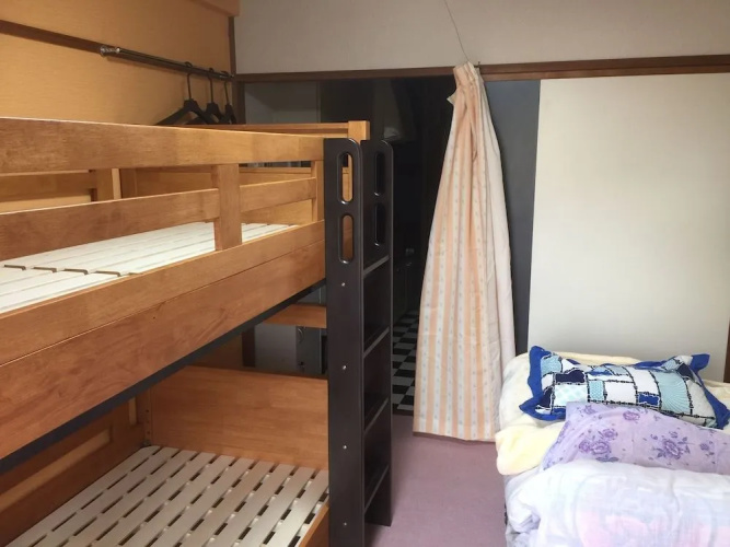 Backpackers DORMS MIWA - Hostel