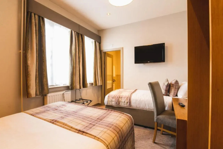 Abbey Inn