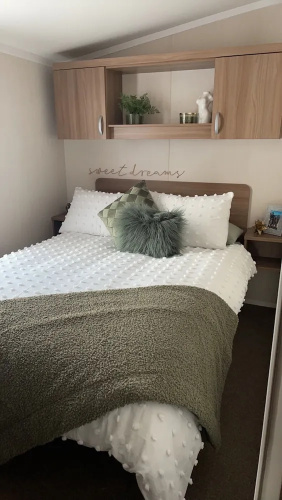 Remarkable 3-bed Caravan, Direct Beach Access