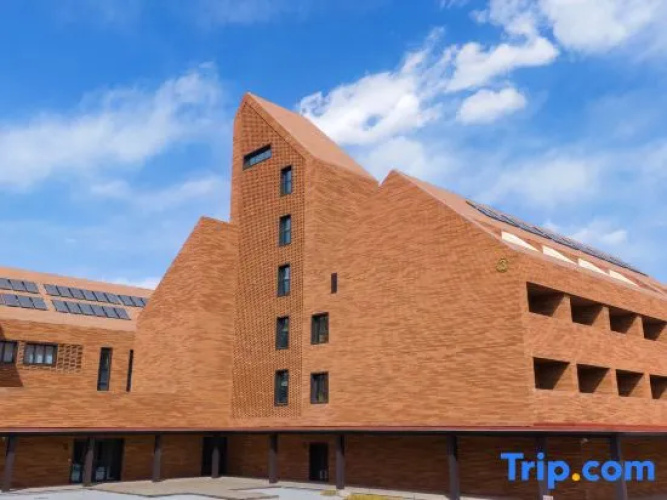 Tangshan Hotel