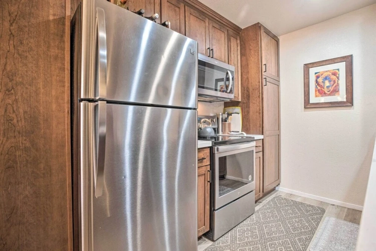 3 Bedrooms Apartment