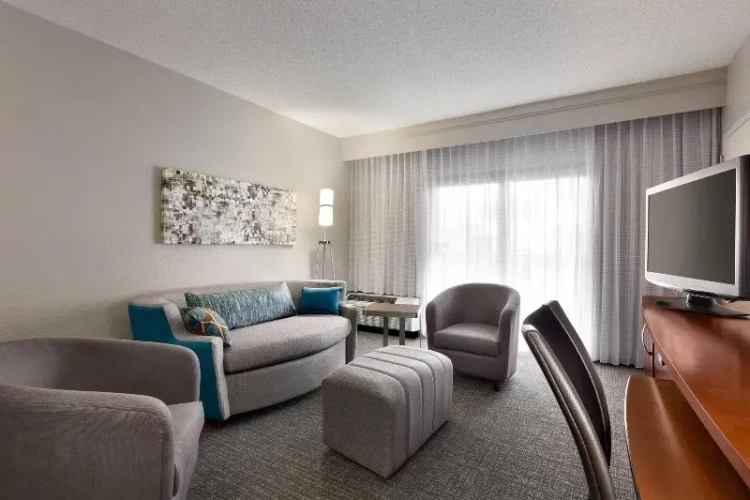 Quadruple Suite with balcony