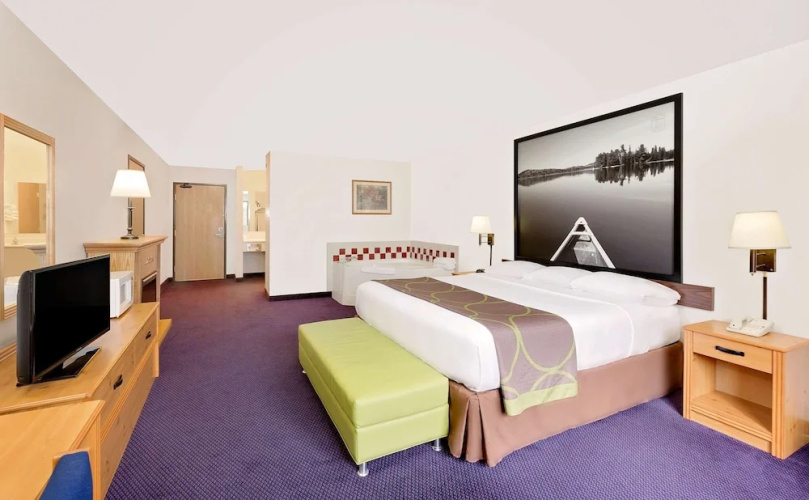 Super 8 Motel - St. James
