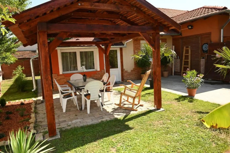 Pitypang Apartman