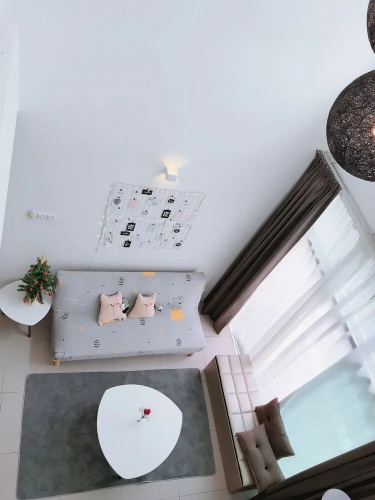 Barrington Penthouse by Loo